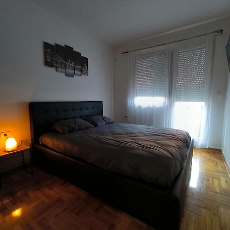 Apartman Zivic Ni Exteriér fotografie